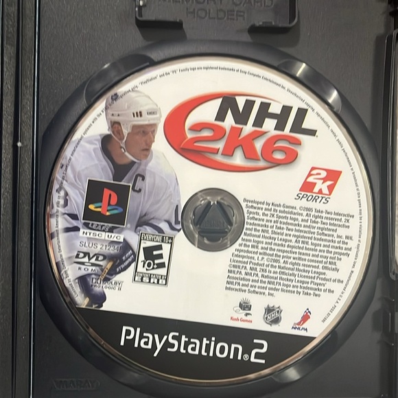 5 for $60 NHL 2K6 for PlayStation 2 - leafs cover - Picture 2 of 3